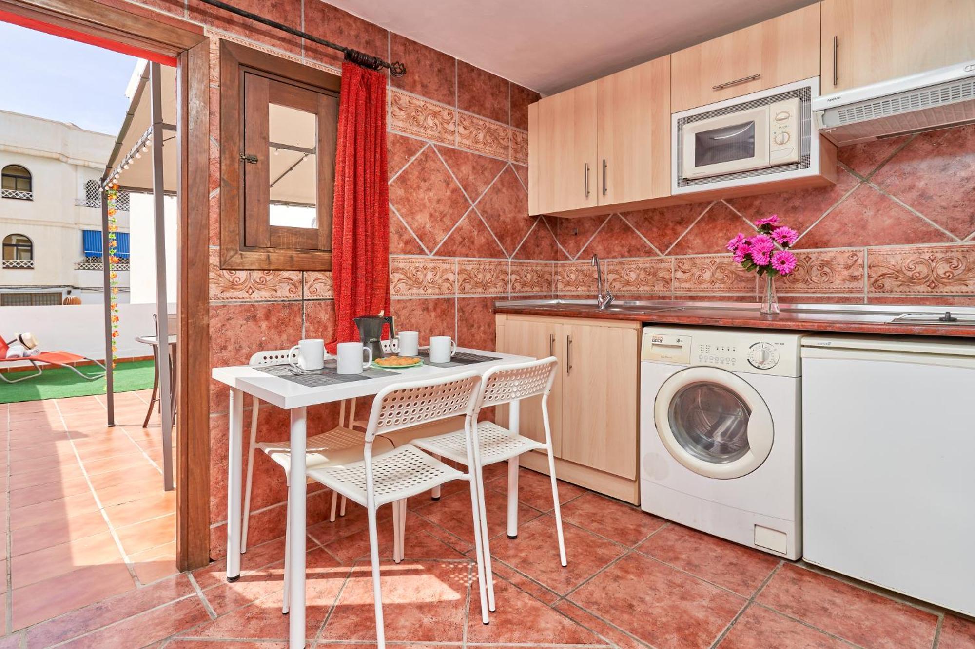 Estudio 1 D En El Centro De Nerja Exteriör bild